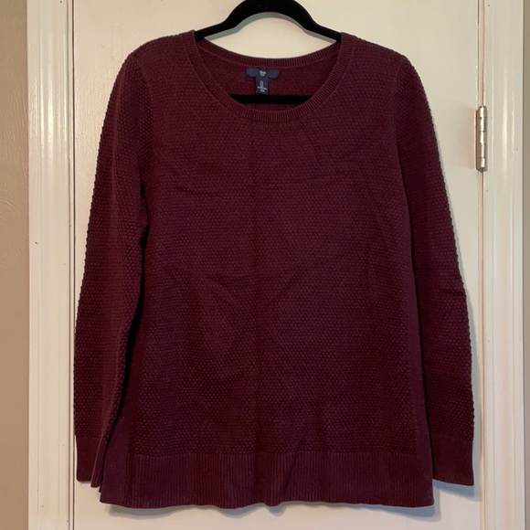 GAP Sweaters - Gap maroon knit sweater